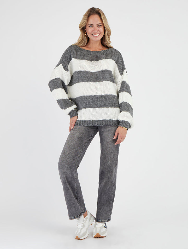 Anna – Dámský pruhovaný svetr v šedobílé barvě