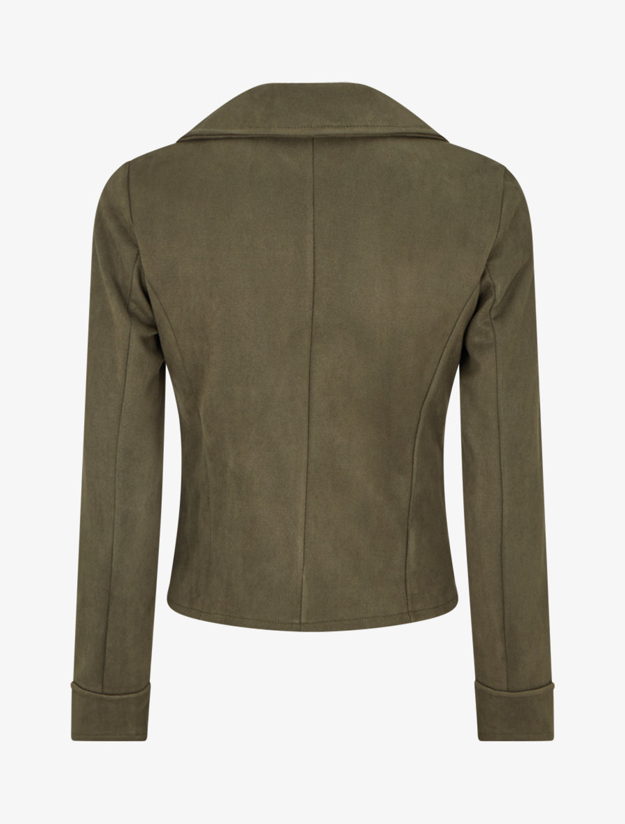 Nela - Konečný dotek stylu a odvahy